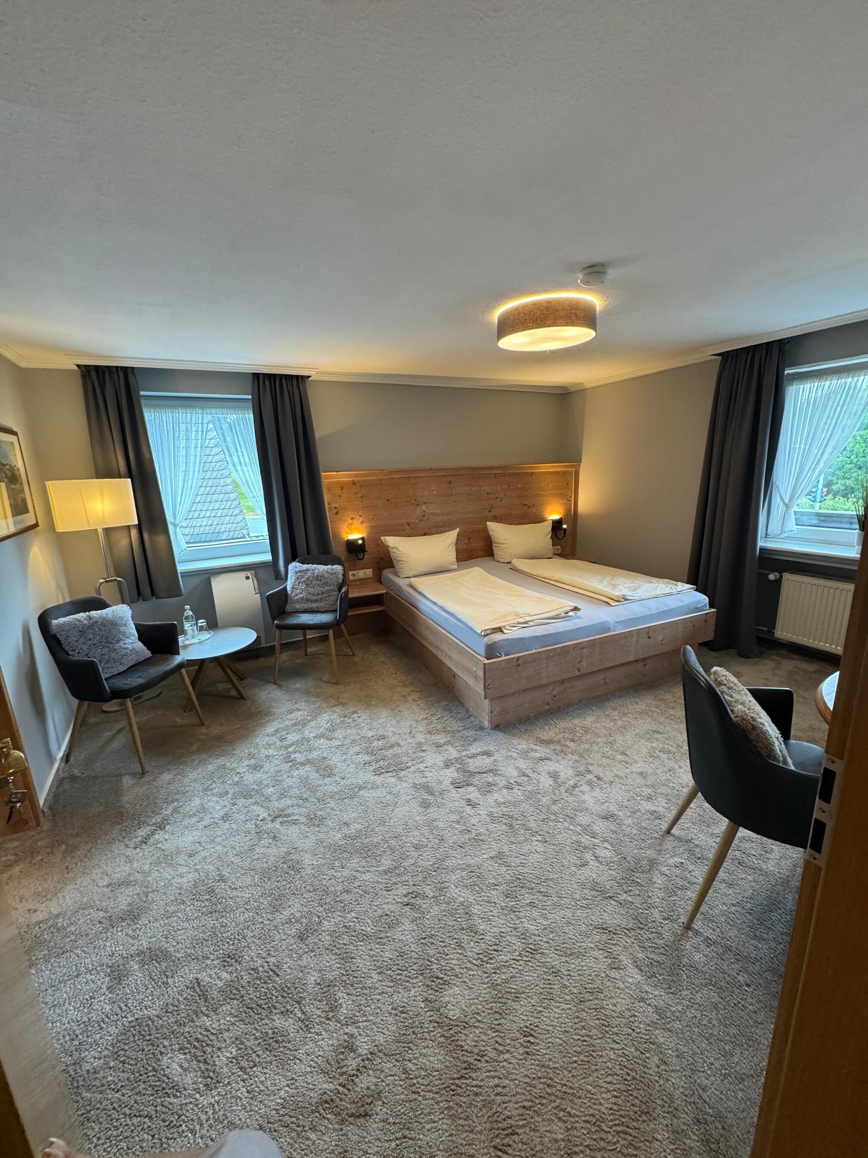 comfort double room | 1 bedroom, hypo-allergenic bedding, in-room safe, desk