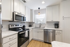 Fridge, microwave, oven, stovetop - Island Suite l Walk to Downtown! (St. Augustine)