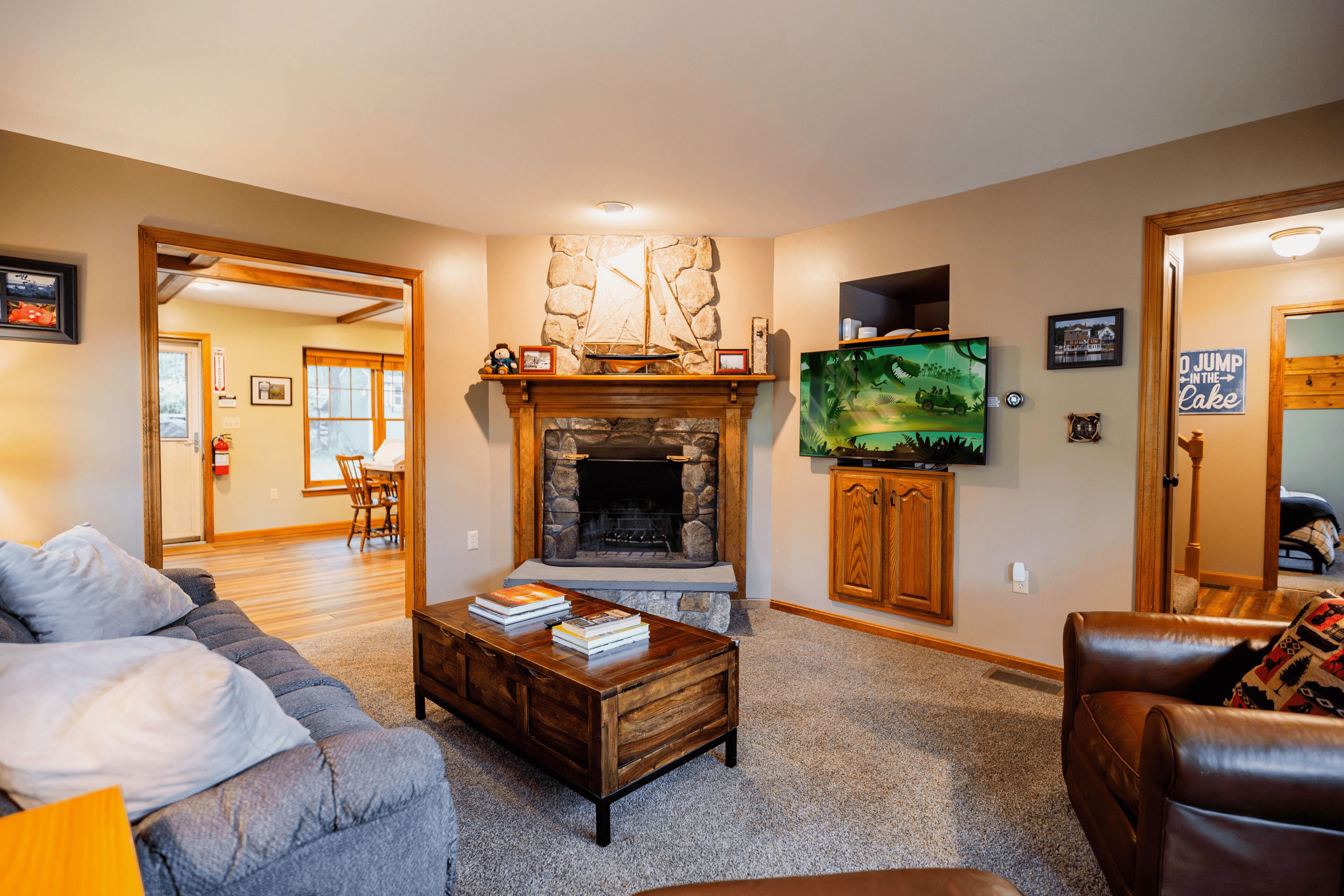 Smart TV, fireplace, video games, DVD player