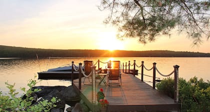 Immaculate Waterfront Apt, kajakkeja, kylpytynnyri, 45 min. Acadiaan