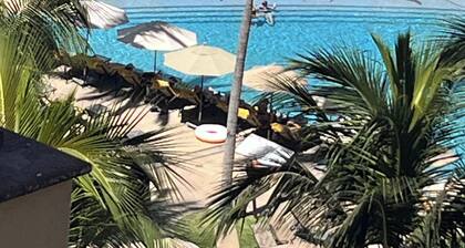 Unique Beachfront Penthouse, 2 Bedroom, Sleeps 8, Garden Patio,and TV, Internet