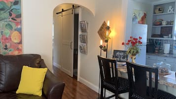 Smart TV, fireplace, DVD player, books