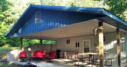 Hillside Cabin #1 Annapolis, MO Black River