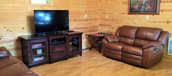 Hillside Cabin #1 Annapolis, MO Black River