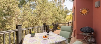 Romantic SLO Wine Country Retreat near beaches