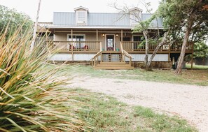 Exterior - Hill Country Views Fire Pit Hiking Trails 40 acres (Blanco)