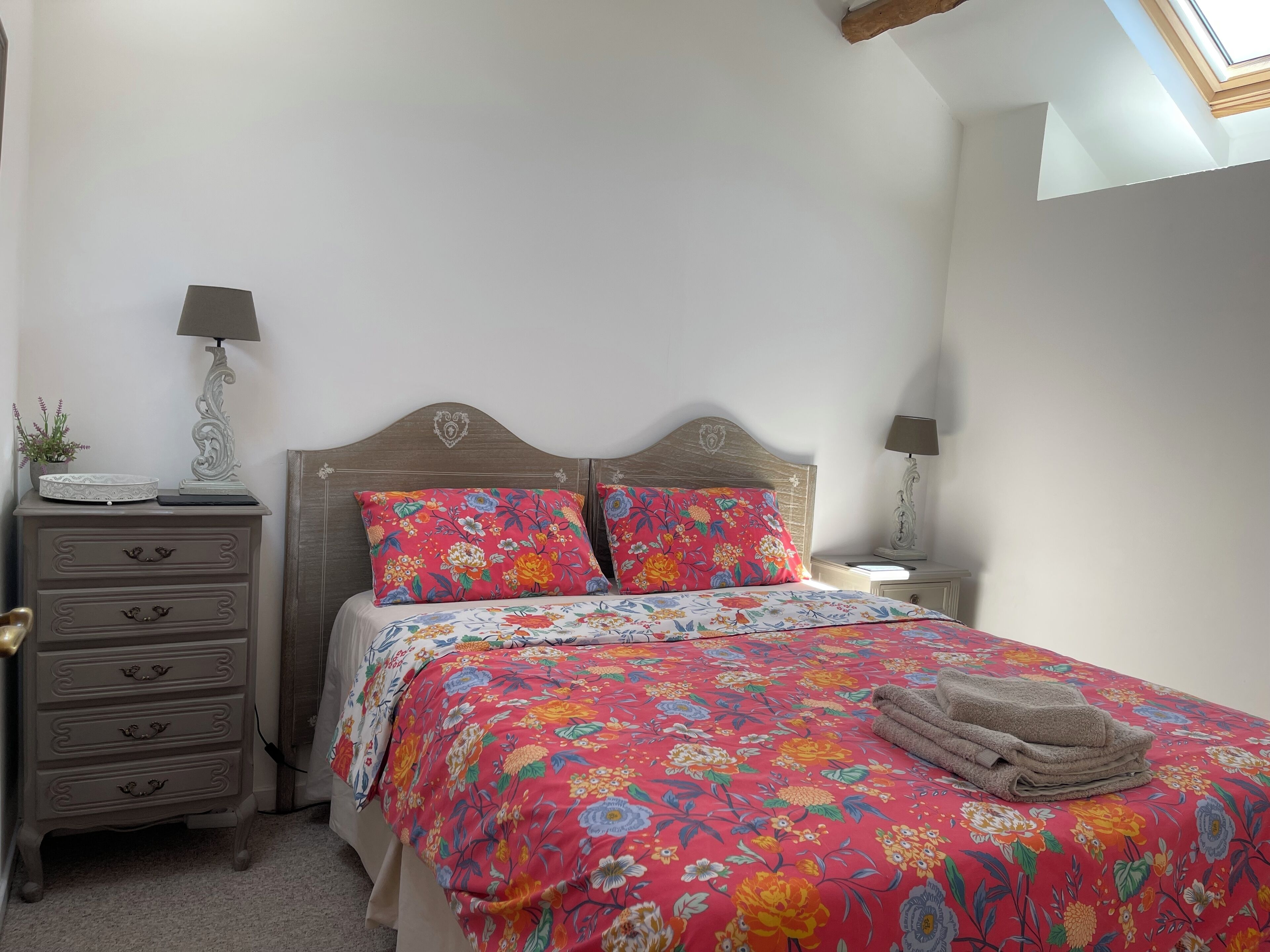 2 bedrooms, desk, iron/ironing board, free WiFi