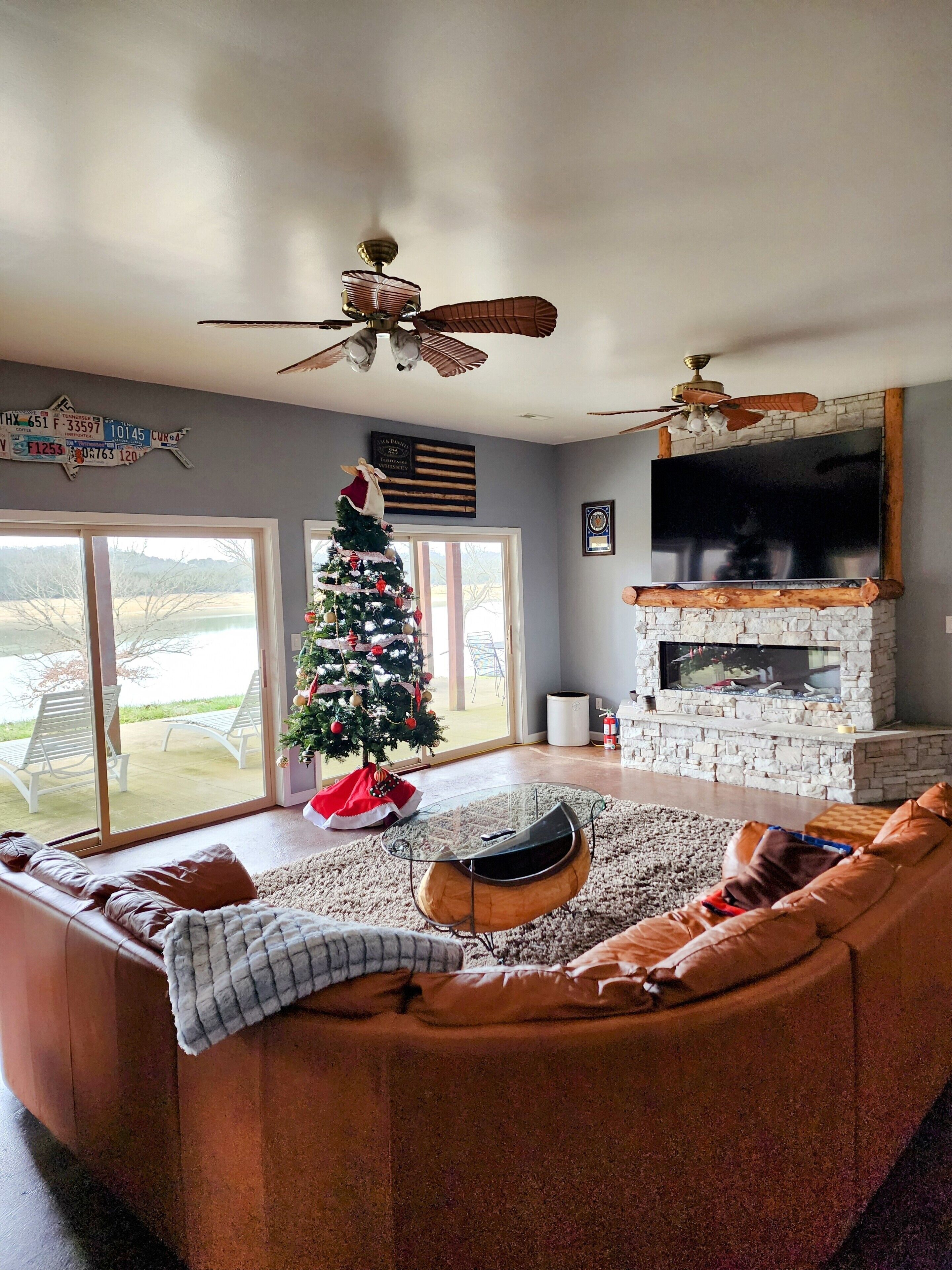 Smart TV, fireplace, foosball