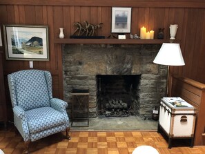 Interior - Historic Victoria Lea Guest Cottage In Downtown Tryon, NC (Tryon)