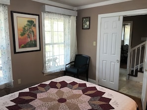 4 habitaciones, escritorio, tabla de planchar con plancha y wifi gratis 