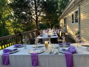 Outdoor dining - Secluded Country Home in Historic Hoosier Hills (Vevay)
