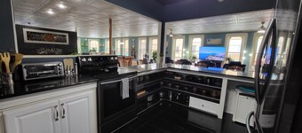 4000 sq ft Luxury Loft Downtown Duluth!