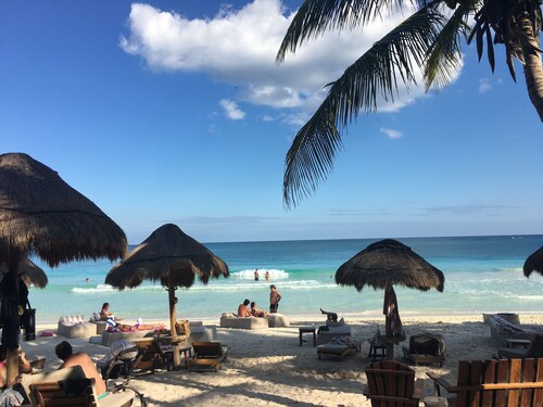 Private Colonial Boutique House with a Cool Pool in the Heart of Downtown Cancun