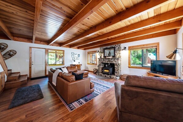 Smart TV, fireplace, video games, offices