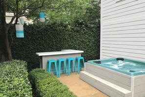 Outdoor spabad