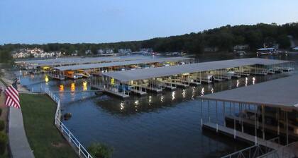 UPDATED LAKEFRONT WALK-IN UNIT, 2 POOLS, BEACH, DECK