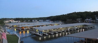 REMODレイクロフトウォークインユニット、プール、ビーチ、スクリーンデッキ