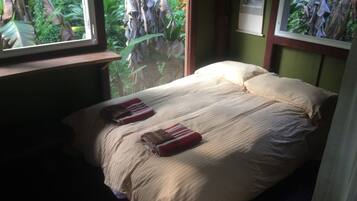 2 makuuhuonetta, silitysrauta/-lauta, Wi-Fi, vuodevaatteet