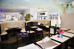 Bar (en el alojamiento)