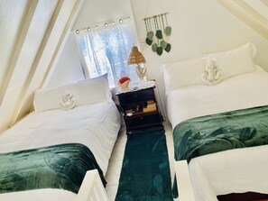 1 chambre, coffres-forts dans les chambres, fer et planche à repasser