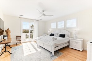 6 camere, una scrivania, ferro/asse da stiro, Wi-Fi gratuito