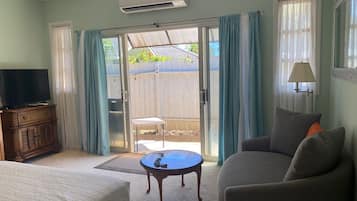 1 bedroom, desk, iron/ironing board, free WiFi