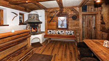 Chalet, Multiple Bedrooms | Living area | Flat-screen TV