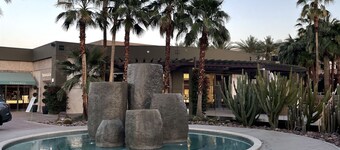 Fresh Modern Poolside&Tennis~So. Palm Desert~Feb 20 Onward Opened Up! Fun n Sun