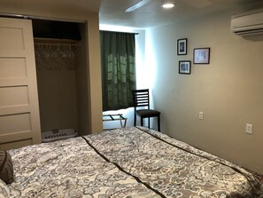 1 habitación, escritorio, tabla de planchar con plancha y wifi gratis 