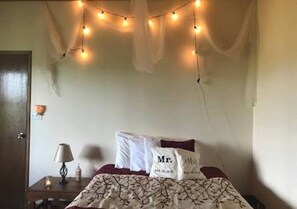 4 makuuhuonetta, työpöytä, silitysrauta/-lauta, ilmainen Wi-Fi