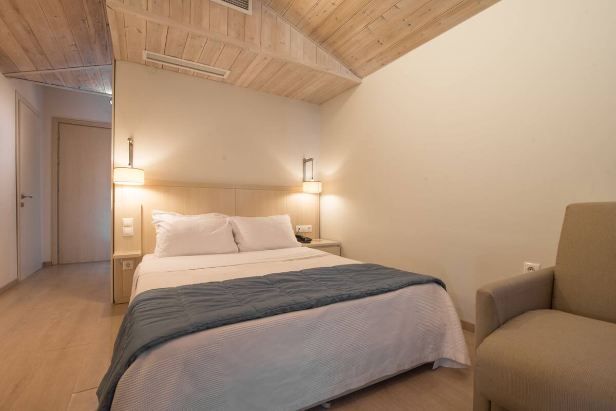 Superior Room (Inland View)