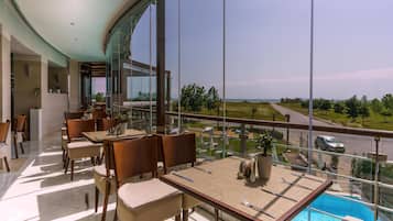 Frühstück und Abendessen, mediterrane Küche