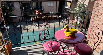 Hermosa casa 5Bd2Ba a poca distancia de la UAB y restaurantes