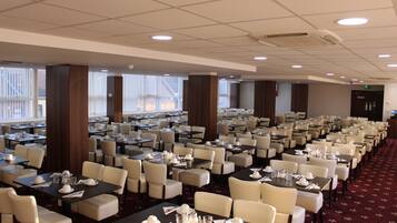 Daily English breakfast (GBP 12.99 per person)