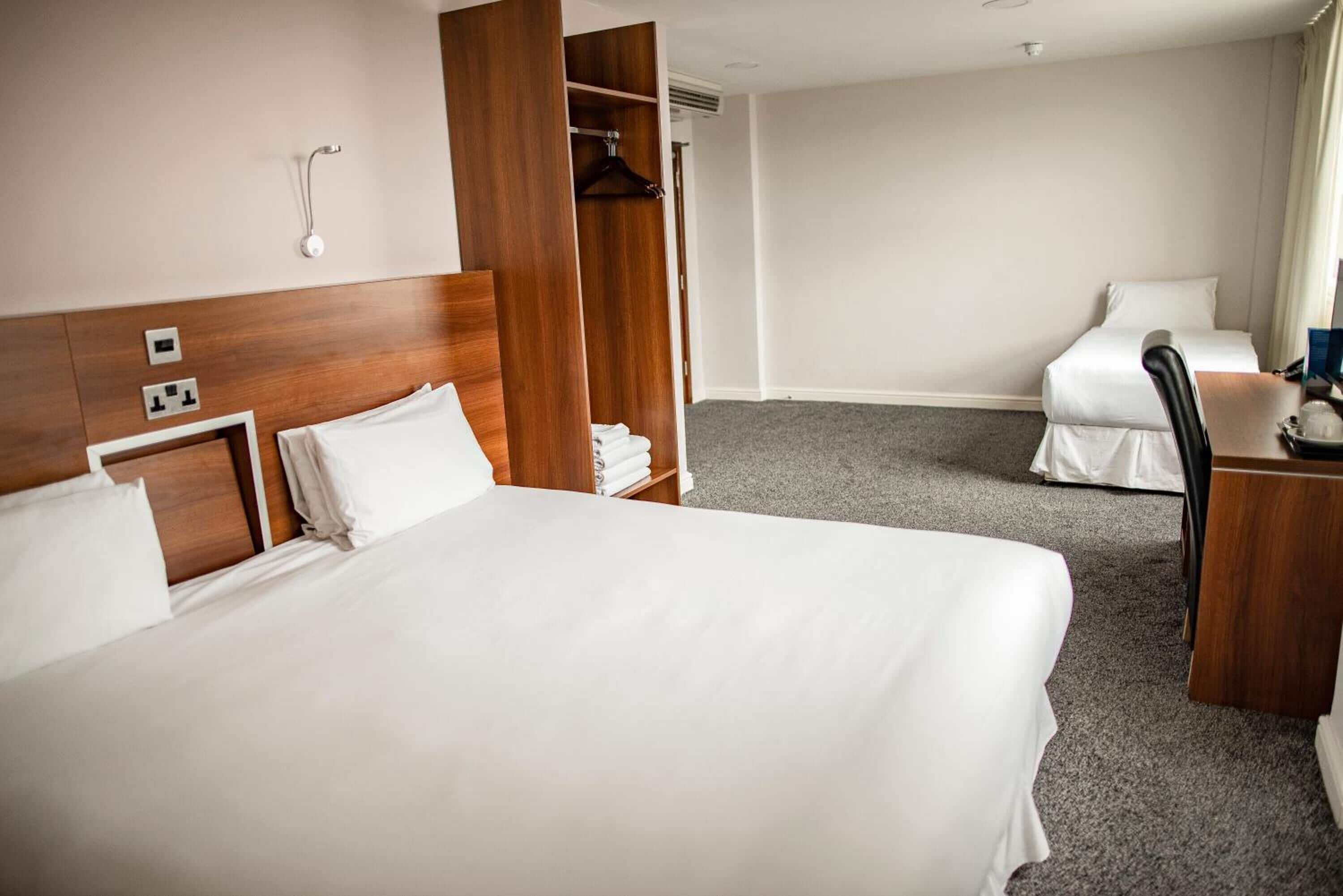 1 bedroom, desk, iron/ironing board, free wifi