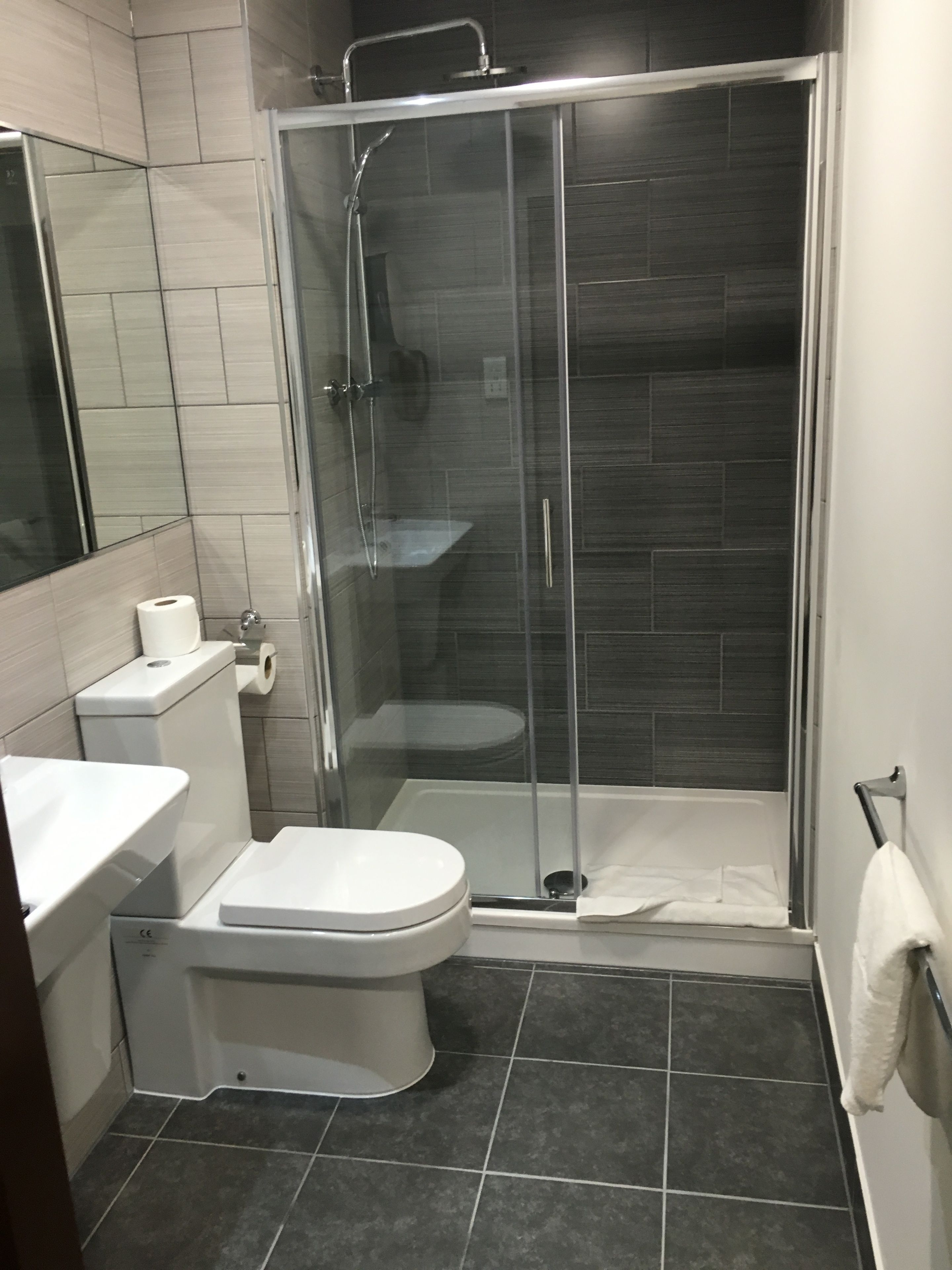 shower, free toiletries, towels