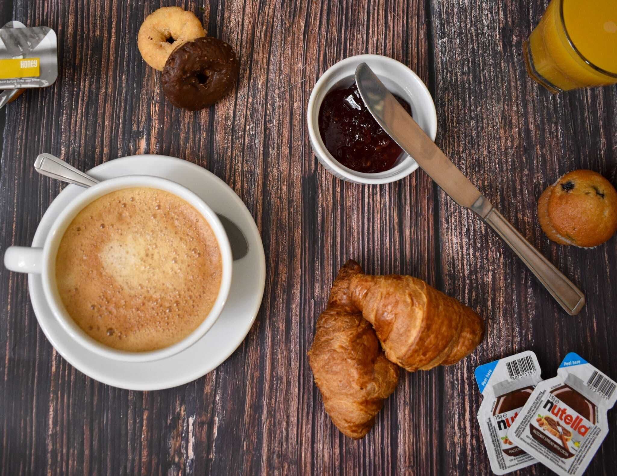 daily english breakfast (gbp 12.99 per person)