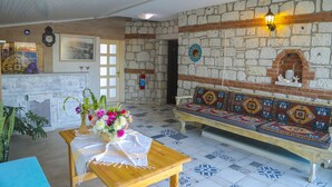 Reception - Aksu Otel Alacati (Cesme)
