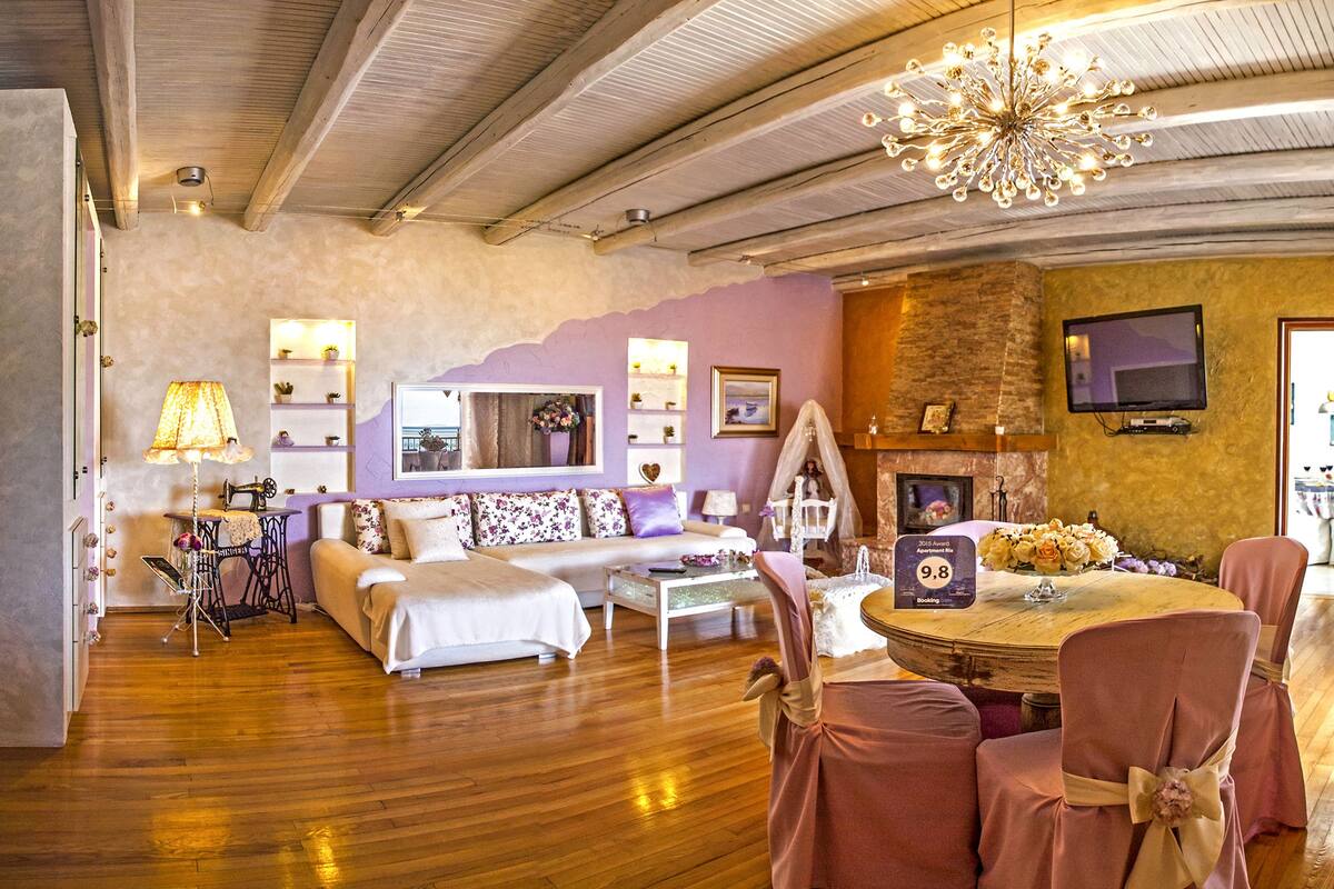Deluxe Apartment, Terrace, Sea View | Living area | Flat-screen TV