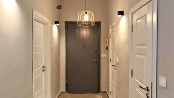 2 bedrooms, soundproofing, cribs/infant beds, free WiFi