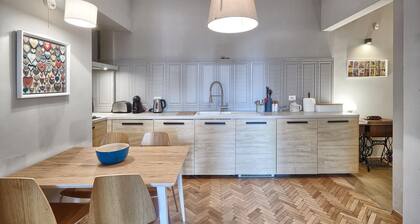 Baratero Opera Apartment