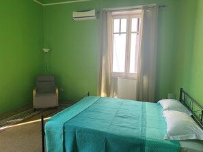 Standard-Dreibettzimmer, 1 Queen-Bett, Stadtblick