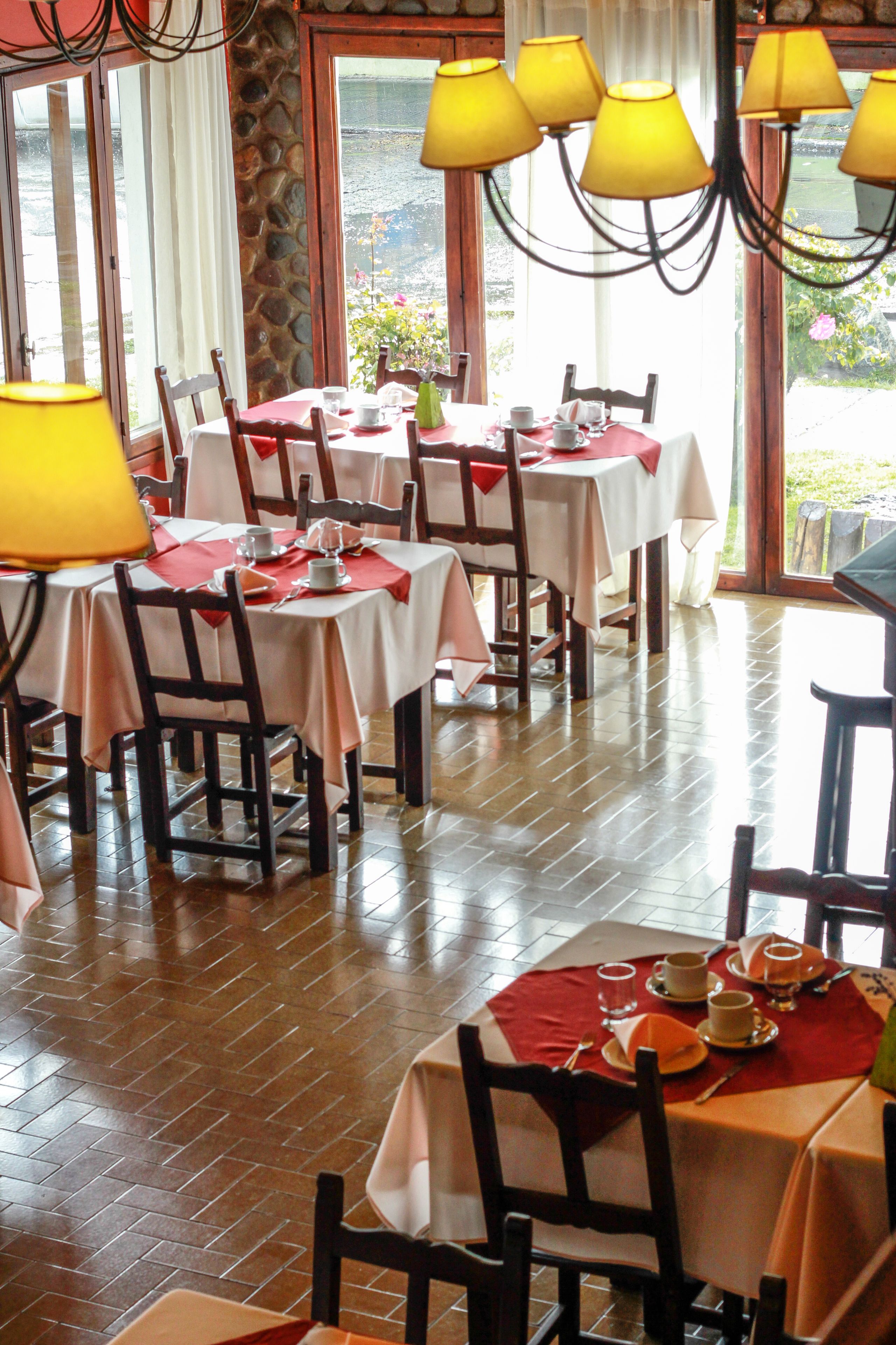 breakfast, lunch, dinner served; regional cuisine