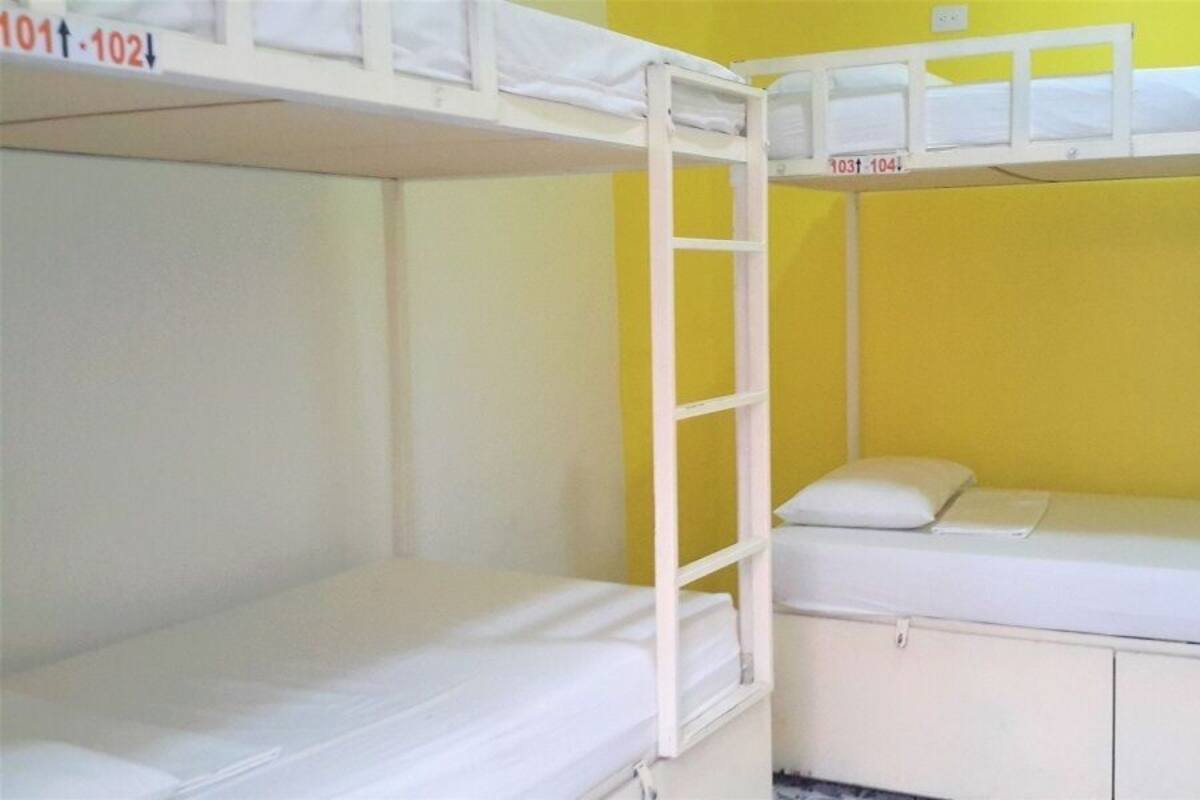 Økonomi-dobbeltrom, 1 soverom, privat bad (4 people ) | Sengetøy av topp kvalitet, strykejern/-brett og wi-fi (inkludert)