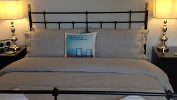 2 habitaciones, tabla de planchar con plancha, wifi y ropa de cama