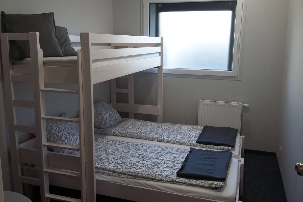 Chambre Triple (no 6)