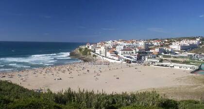 Charming Villa - Colares Sintra - Heated Pool by the Beaches