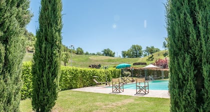 Wonderful Villa with Private Pool near Arezzo and Florence, Wifi Free
