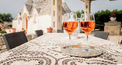 Il trullo del Mirto, splendide villa avec piscine privée à quelques km de la mer
