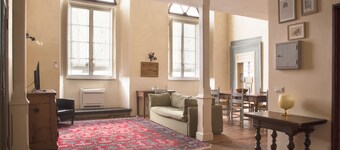 "Botticelli" apartment by WP Relais, located in the hearth of Florence.